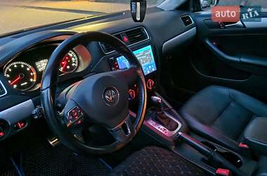 Седан Volkswagen Jetta 2014 в 