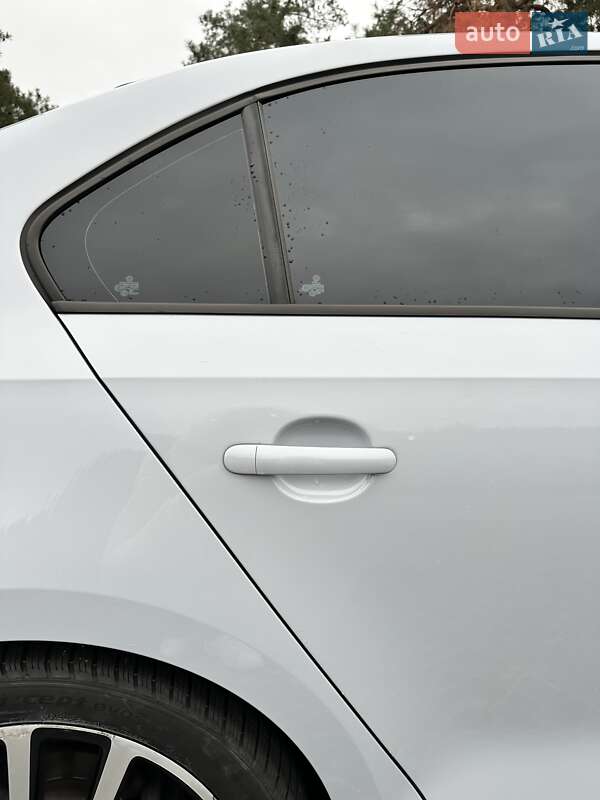 Седан Volkswagen Jetta 2017 в Киеве