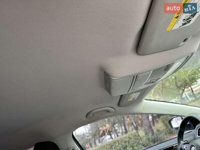 Седан Volkswagen Jetta 2017 в Киеве