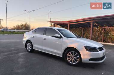 Седан Volkswagen Jetta 2012 в Києві