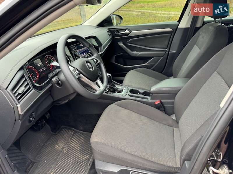 Седан Volkswagen Jetta 2020 в Ичне