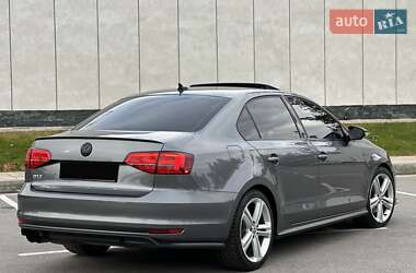 Седан Volkswagen Jetta 2016 в Киеве