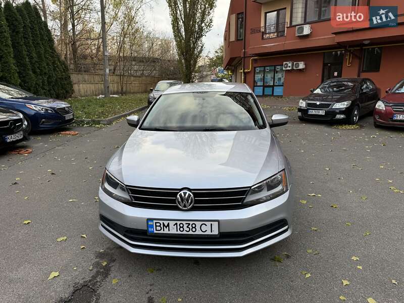 Седан Volkswagen Jetta 2015 в Киеве