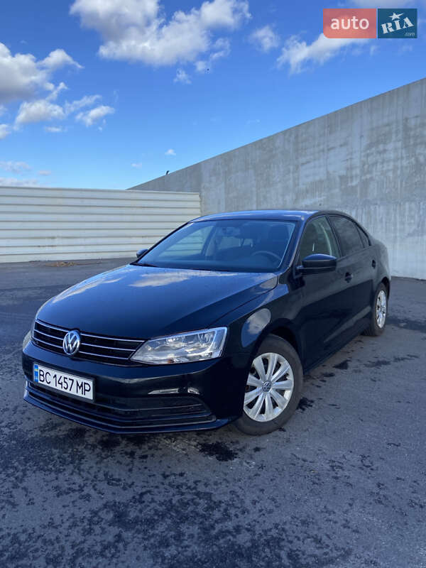 Седан Volkswagen Jetta 2016 в Львові