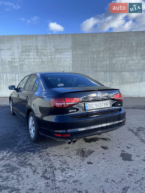 Седан Volkswagen Jetta 2016 в Львові