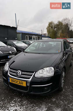 Седан Volkswagen Jetta 2008 в Луцке