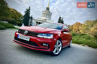 Седан Volkswagen Jetta 2017 в Киеве