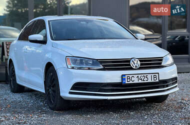 Седан Volkswagen Jetta 2015 в Львове