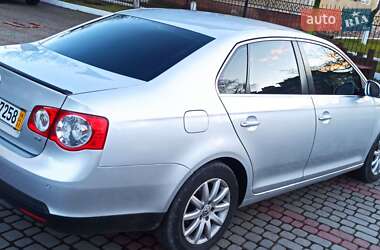 Седан Volkswagen Jetta 2010 в Богородчанах