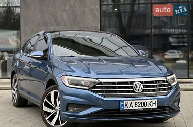 Седан Volkswagen Jetta 2018 в Ужгороде