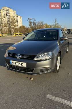 Седан Volkswagen Jetta 2013 в Києві