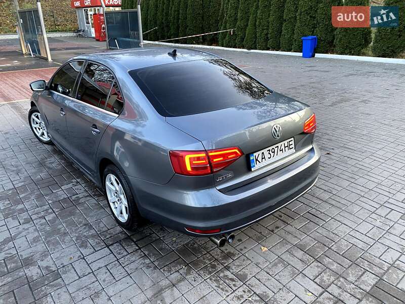 Седан Volkswagen Jetta 2014 в Киеве