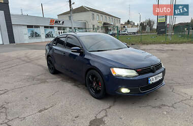 Седан Volkswagen Jetta 2013 в Киеве