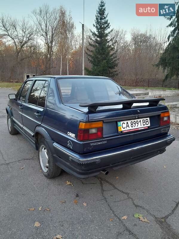 Седан Volkswagen Jetta 1987 в Черкассах