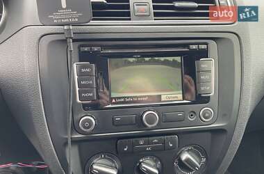 Седан Volkswagen Jetta 2015 в 