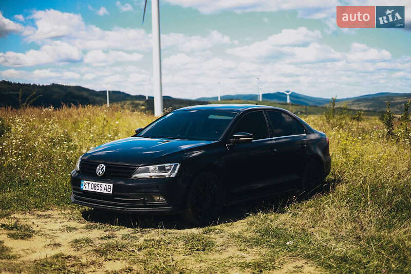 Седан Volkswagen Jetta 2014 в Львові