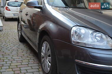 Седан Volkswagen Jetta 2009 в Львове