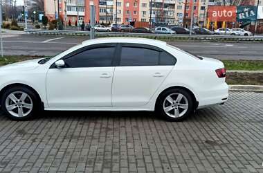 Седан Volkswagen Jetta 2016 в Кропивницькому