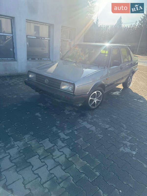 Седан Volkswagen Jetta 1987 в Черновцах