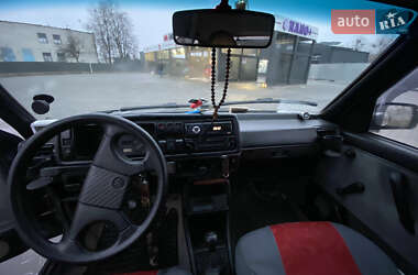 Седан Volkswagen Jetta 1988 в Львові