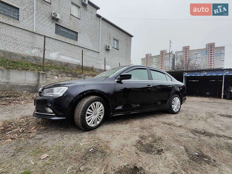 Седан Volkswagen Jetta 2017 в Києві