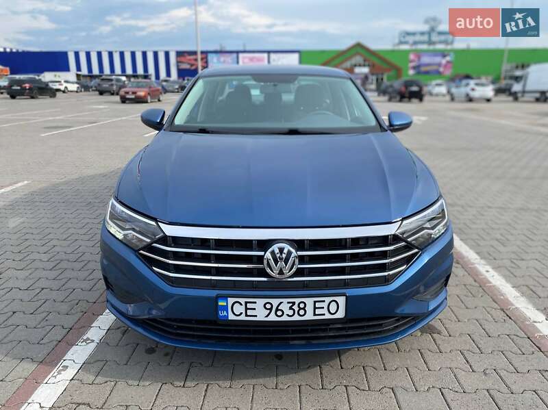 Седан Volkswagen Jetta 2020 в Чернівцях