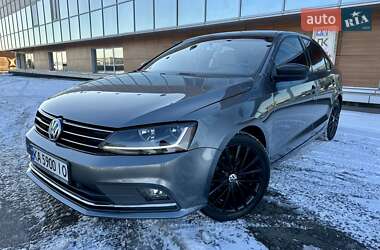 Седан Volkswagen Jetta 2017 в Киеве