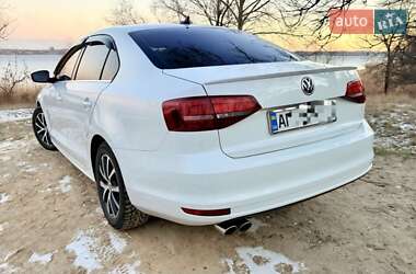 Седан Volkswagen Jetta 2017 в Запорожье