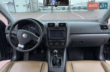 Седан Volkswagen Jetta 2006 в Теребовле