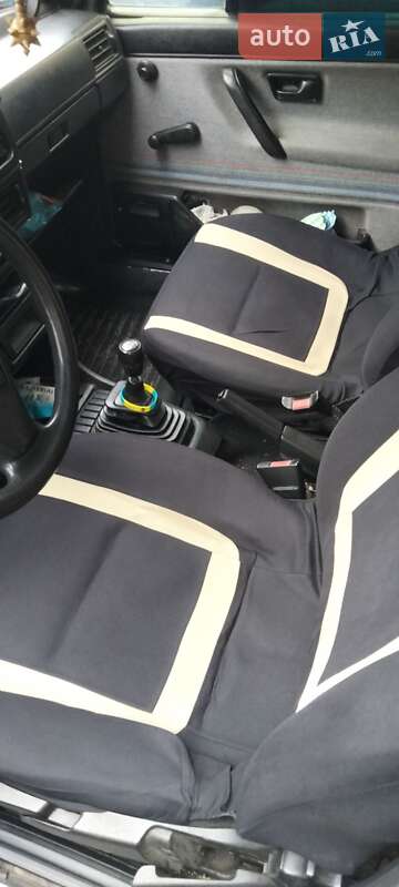 Седан Volkswagen Jetta 1985 в Львові