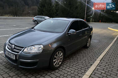 Седан Volkswagen Jetta 2005 в Сколе