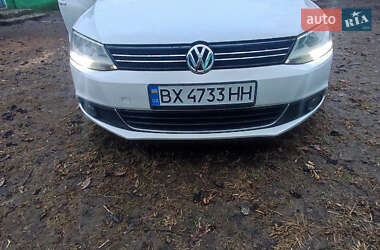 Седан Volkswagen Jetta 2013 в Дунаевцах