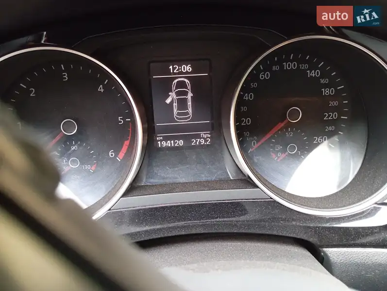 Седан Volkswagen Jetta 2014 в 