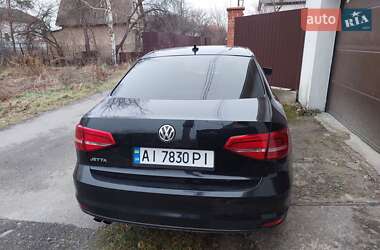 Седан Volkswagen Jetta 2015 в Києві