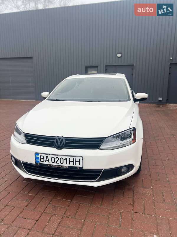 Седан Volkswagen Jetta 2013 в Знаменке