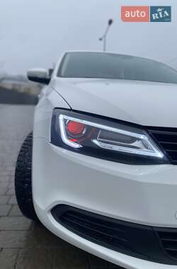 Седан Volkswagen Jetta 2012 в Тернополі