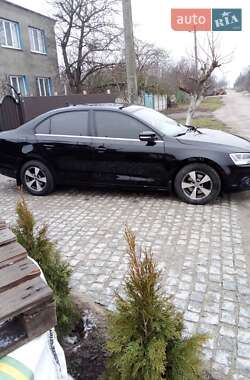 Седан Volkswagen Jetta 2012 в 