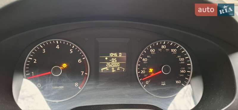 Седан Volkswagen Jetta 2011 в Днепре