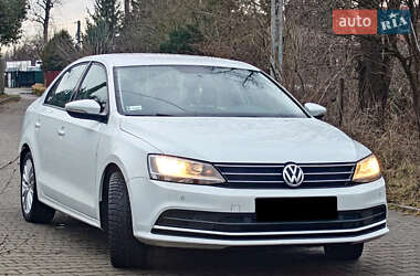 Седан Volkswagen Jetta 2017 в Львові