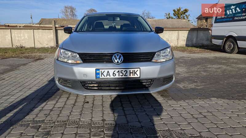 Седан Volkswagen Jetta 2012 в Іллінцях