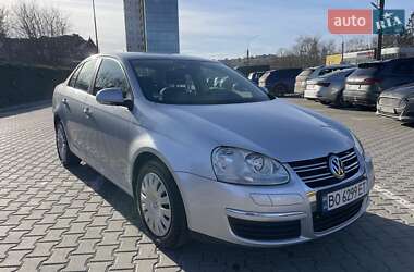 Седан Volkswagen Jetta 2005 в Тернополі