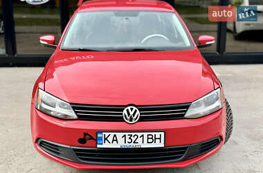 Седан Volkswagen Jetta 2014 в Киеве