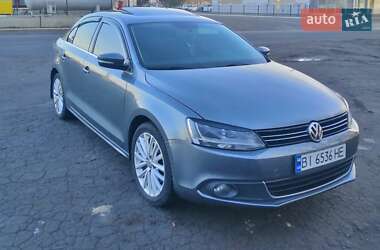 Седан Volkswagen Jetta 2012 в Полтаві