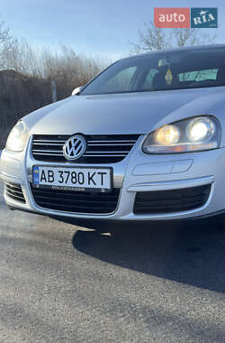 Седан Volkswagen Jetta 2008 в Вінниці