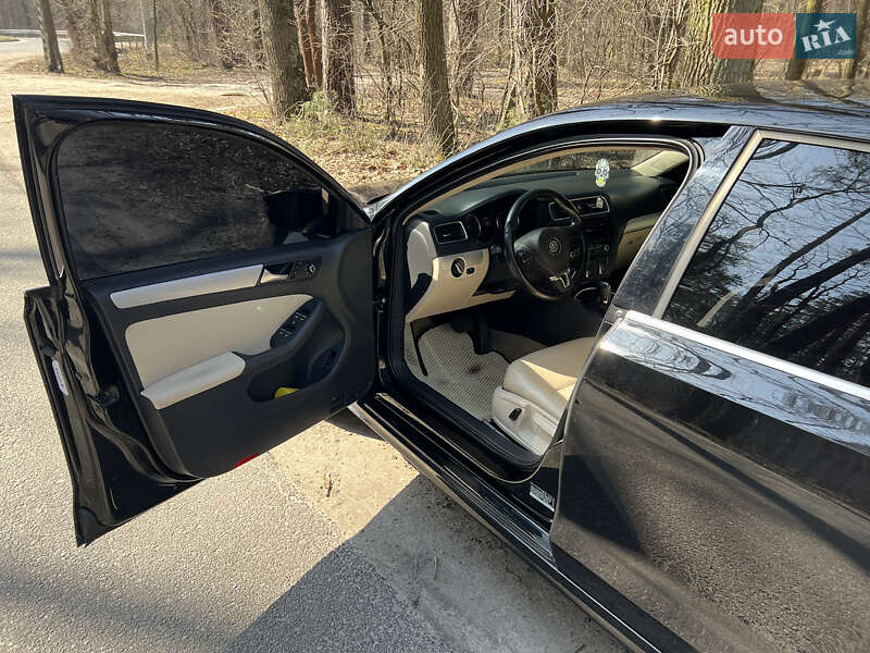 Седан Volkswagen Jetta 2014 в Борисполі фото 4 Седан Volkswagen Jetta 2014 в Борисполі