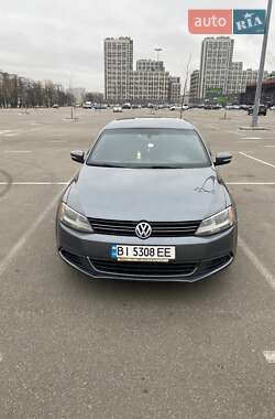 Седан Volkswagen Jetta 2012 в Києві