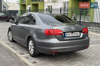 Седан Volkswagen Jetta 2012 в Києві