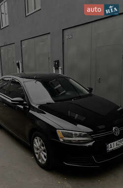 Седан Volkswagen Jetta 2012 в Києві