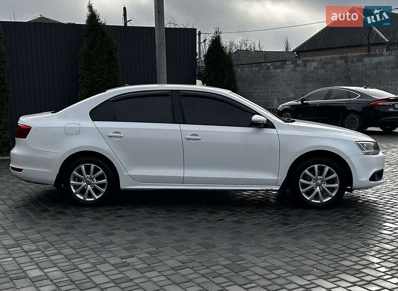 Седан Volkswagen Jetta 2012 в Кропивницькому