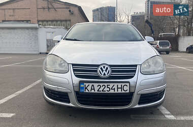 Седан Volkswagen Jetta 2008 в Києві